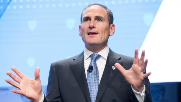 pac-12-larry-scott-conference.jpg